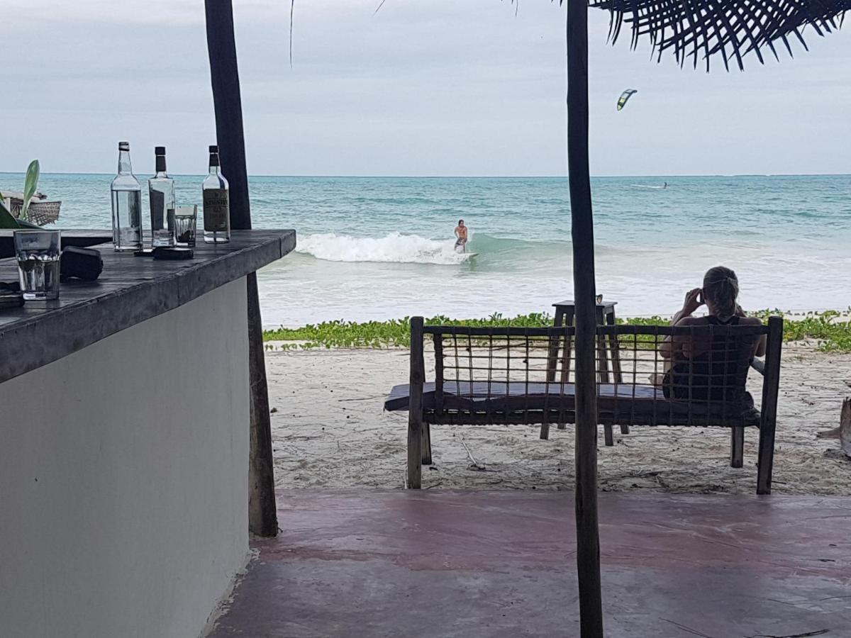 Drifters Zanzibar Vandrarhem Paje Exteriör bild